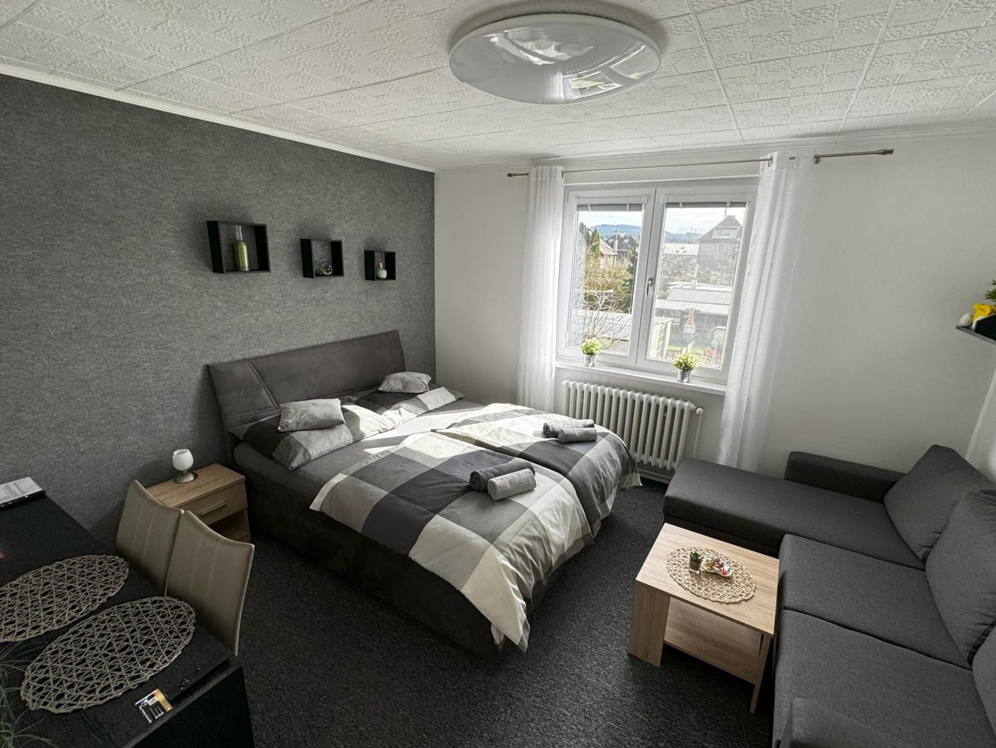 Apartmány Karlovy Vary Exterior foto